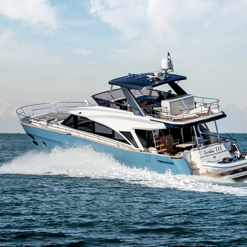Greenline 65 Oceanclass Yacht with super marine mirror polished stainless steel oval tube railings